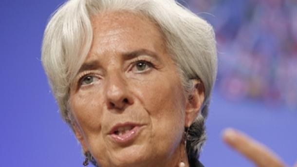 Bíróság elé kell állnia az IMF vezetőjének egy vitatott kártalanítási ügy miatt