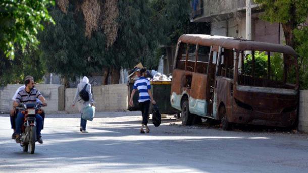 撤离大马士革东部地区车队驶向伊德里布