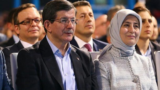 Congrès extraordinaire de l'AKP le 22 mai, Davutoglu pas candidat