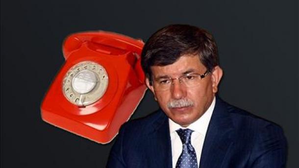 Telefonski razgovor Izetbegovića i Davutoglua