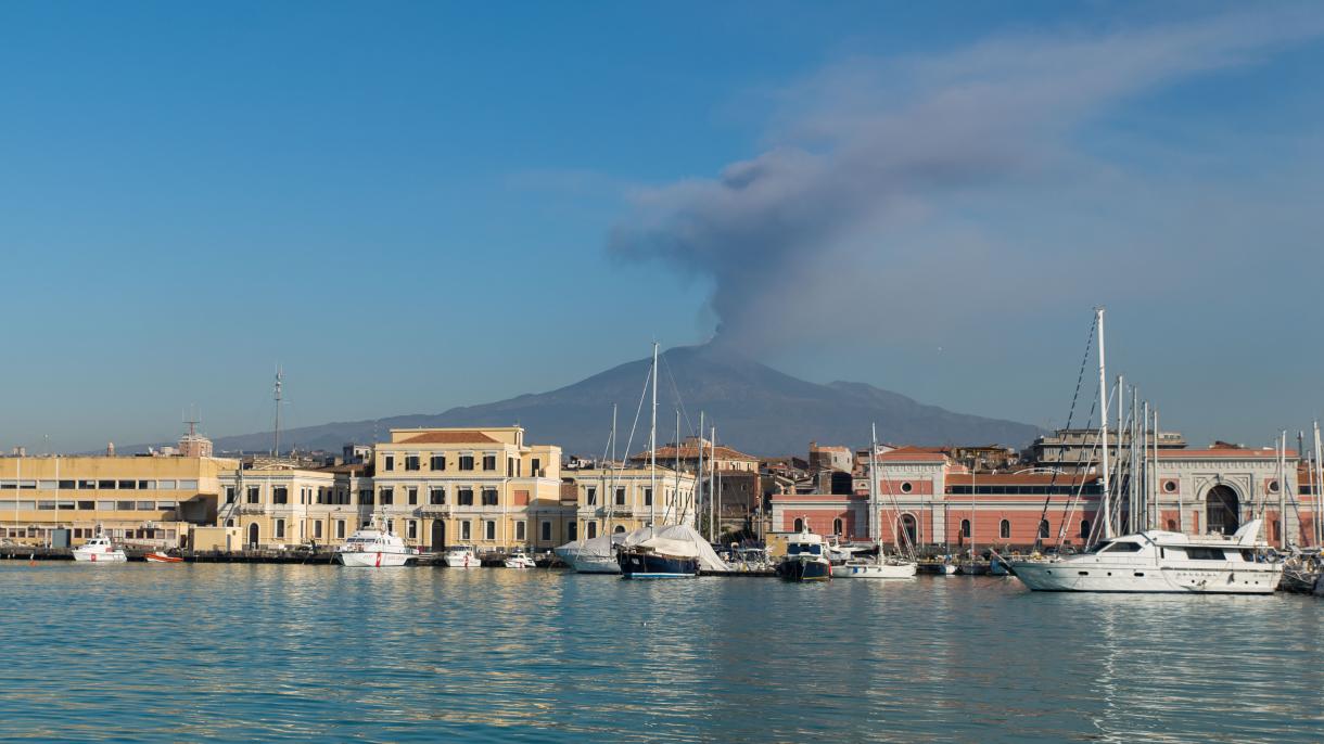 Ενεργοποιήθηκε το ηφαίστειο Αίτνα στη Σικελία