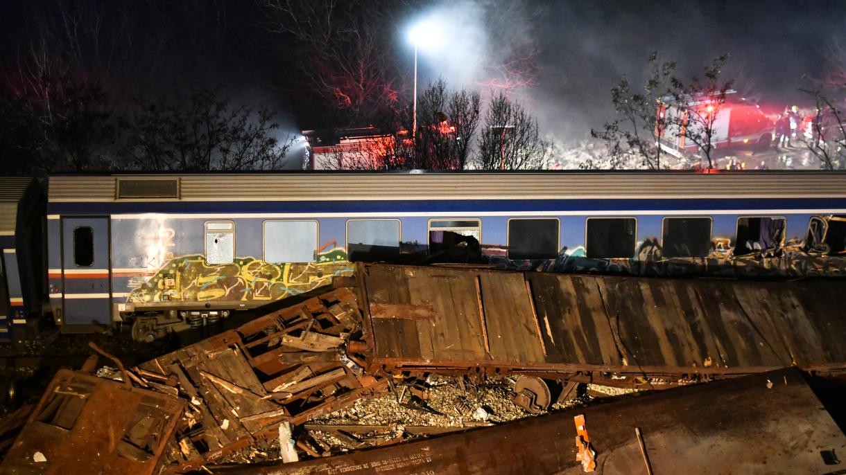 希腊火车事故造成29人死亡85人受伤