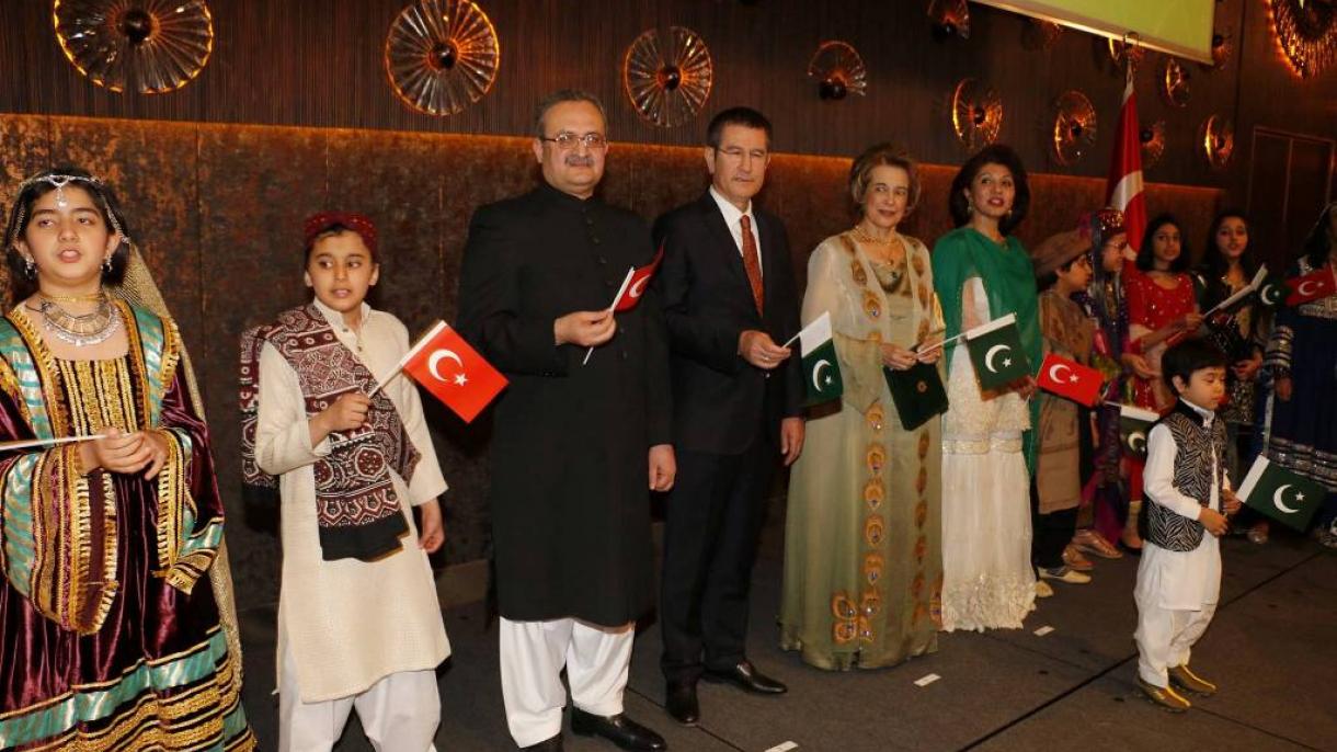 انقرہ کے فائیو سٹار ہوٹل میں یومِ پاکستان کی استقبالیہ تقریب کی جھلکیاں