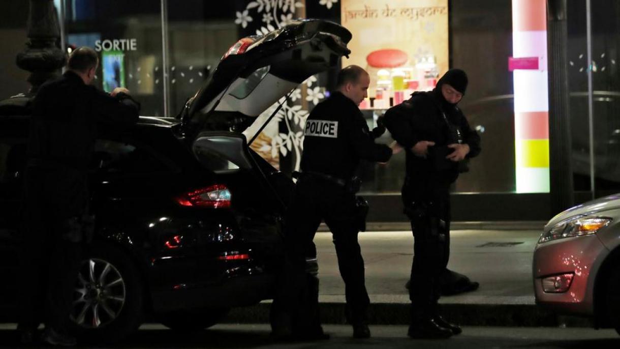 فرانس: جنونی شخص  نے چاقو اور سریئے سے لوگوں پر حملہ کر دیا،7 افراد زخمی