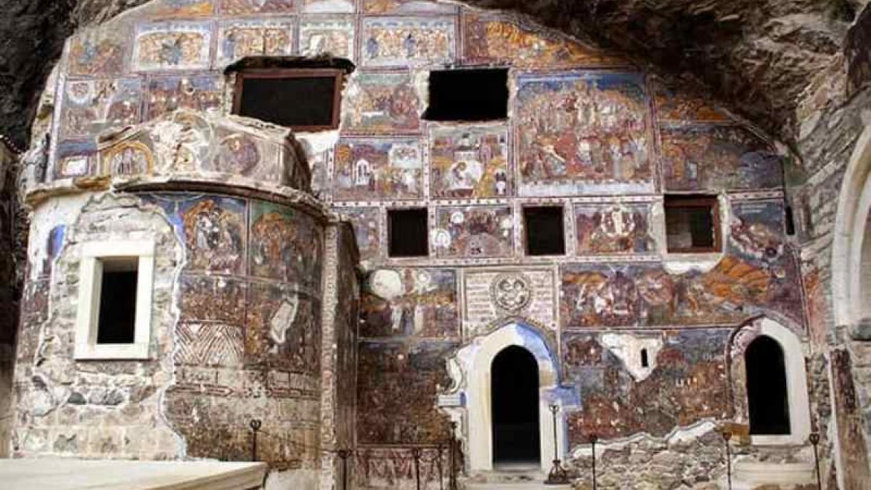 Sümela monastırı_03.jpg