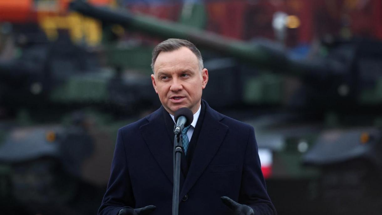 Il presidente polacco Duda approva gli emendamenti alla legge sull'influenza russa