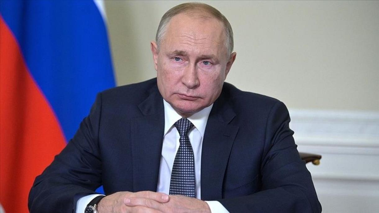 Putyin: Oroszország és Kína vállvetve küzd a közös fenyegetés ellen