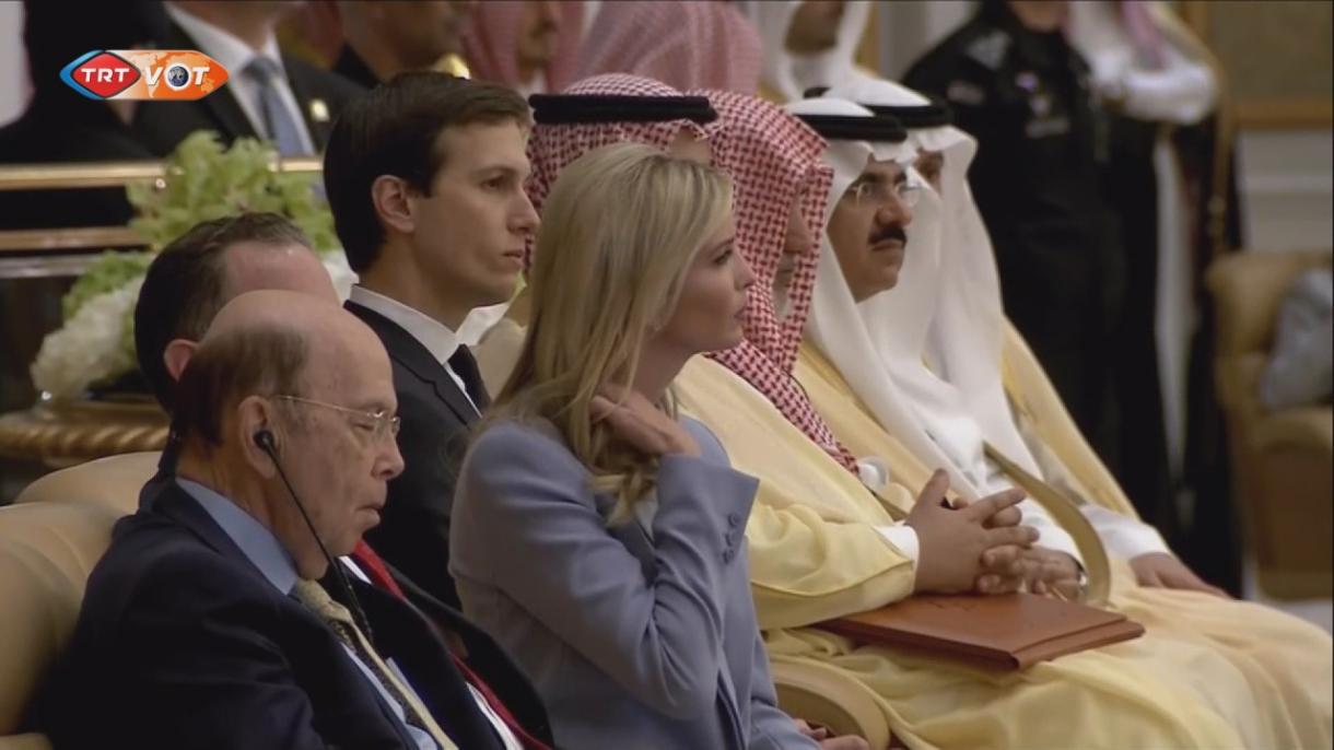 وزیر بازرگانی امریکا در خلال سخنرانی دونالد ترامپ خوابید