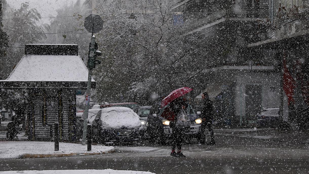 Grecia se afecta tanto por la nieve