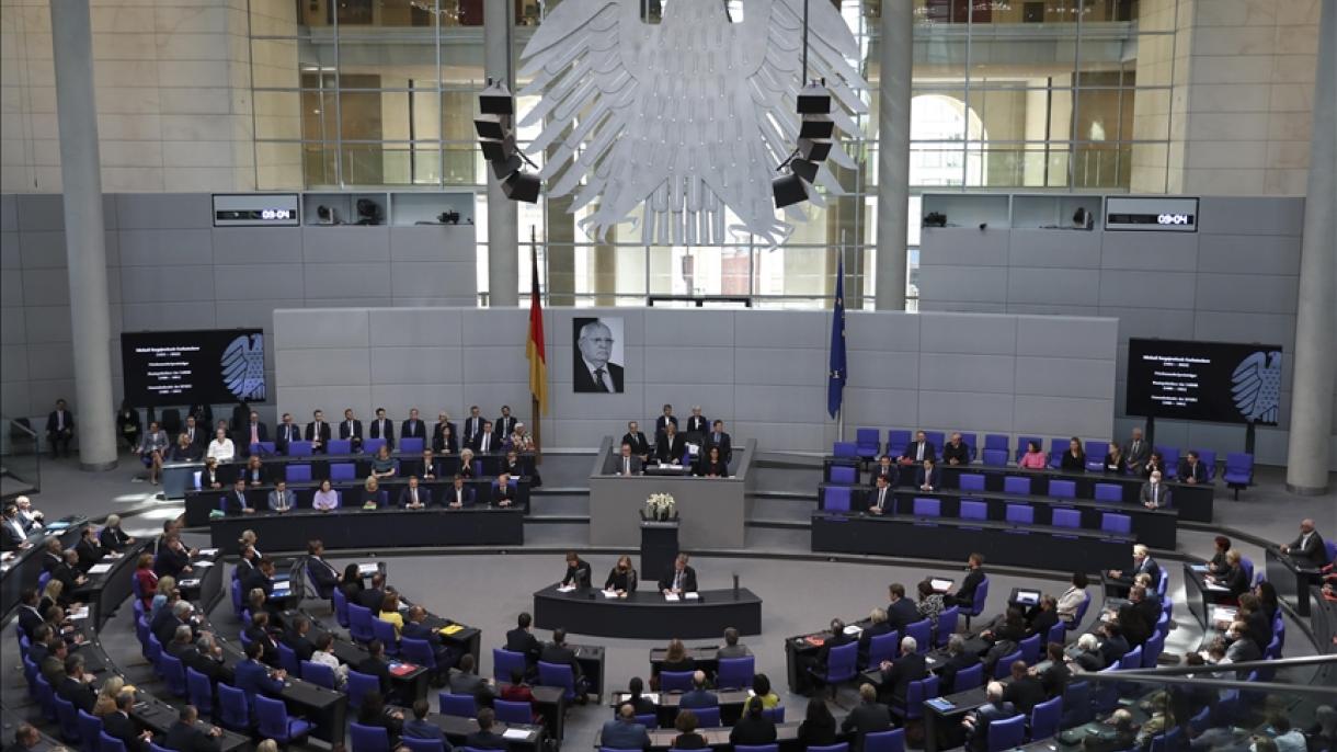 El Bundestag alemán aprueba extender el funcionamiento de tres centrales nucleares ante la crisis