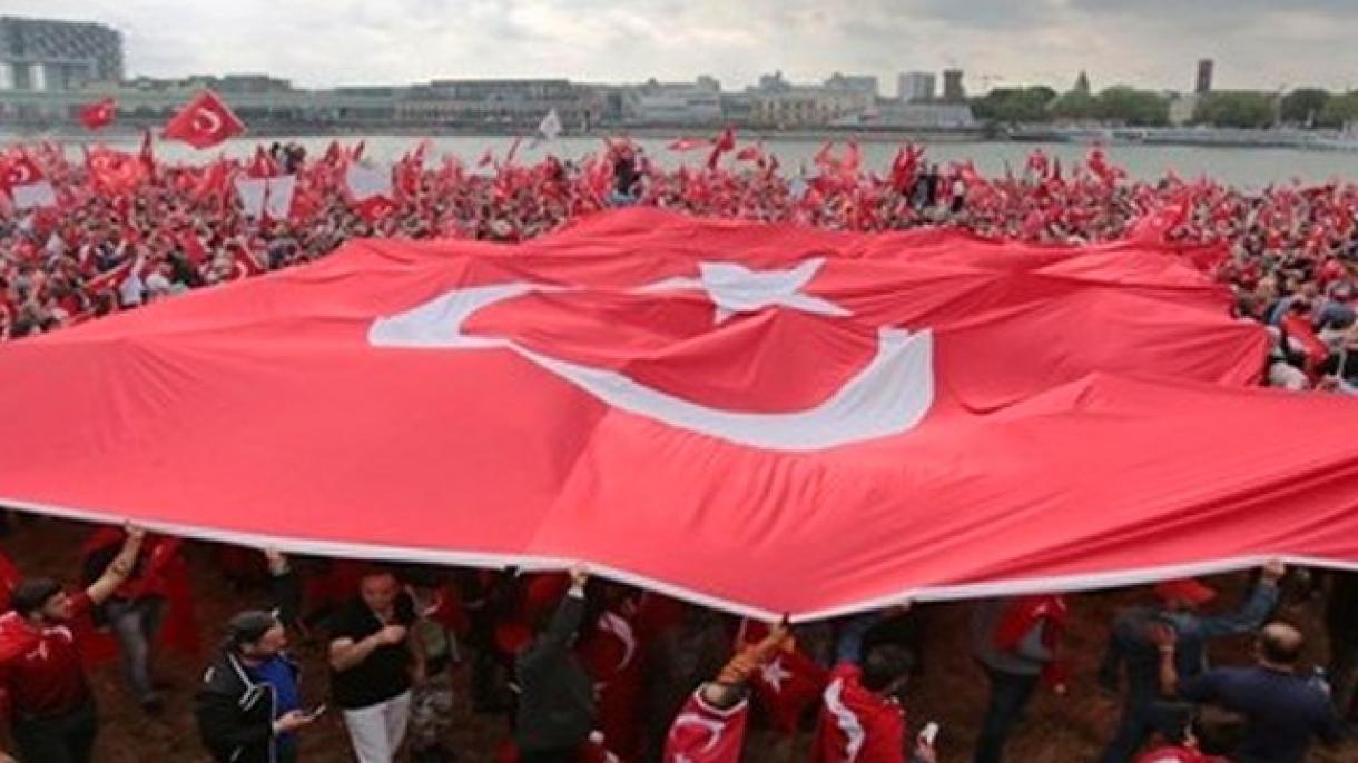 Miting demokratije i šehida (UŽIVO)