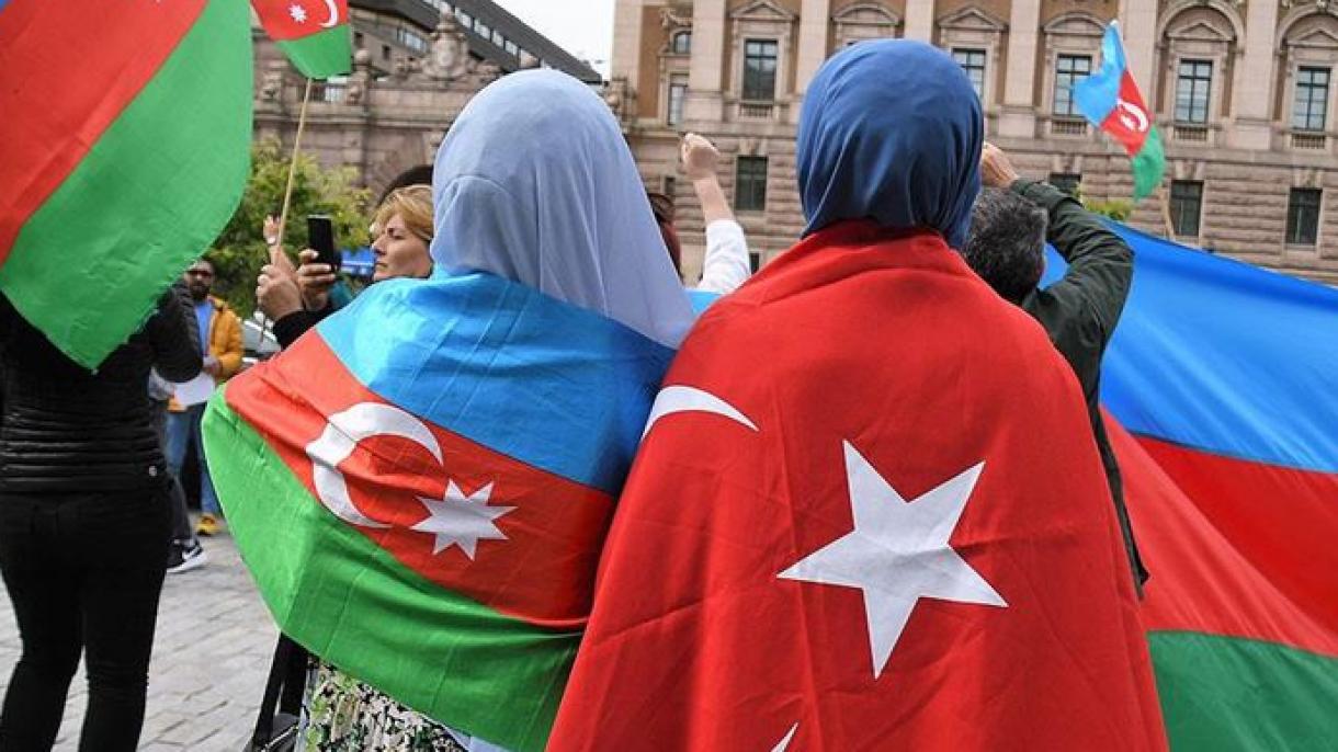 اعتراض آذربایجانیهای ساکن استکهلم به حملات اخیر ارمنستان