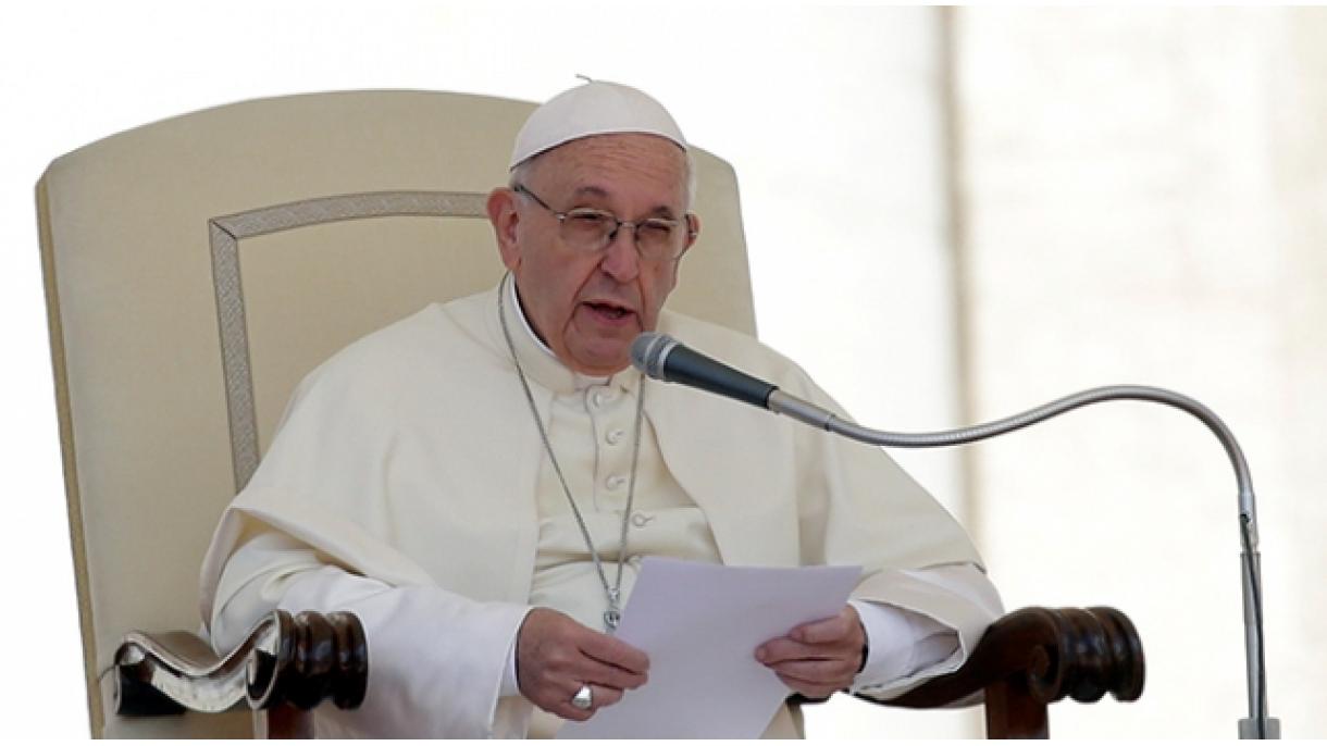 Papa avverte i vescovi: "non vivete come un faraone"