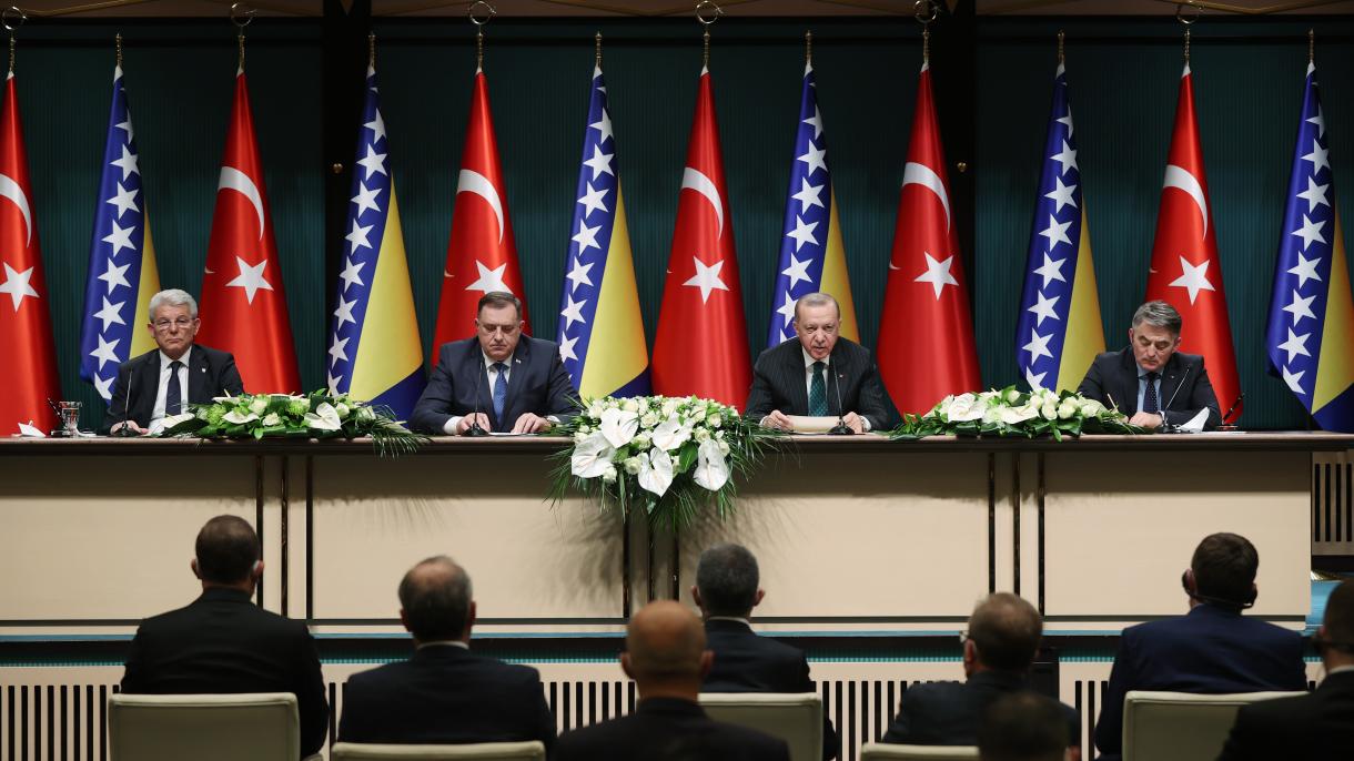 erdogan bosna konsey uyeleri.jpg