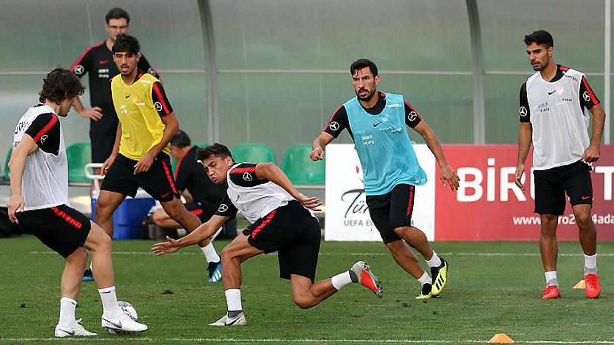 Futbol üzrə milli komandamızın hazırlıqları davam edir