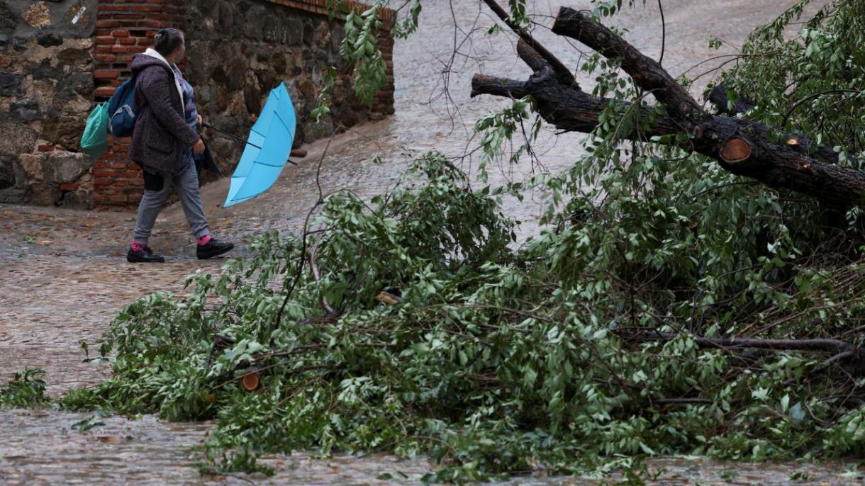 Spania devastată de ploile abundende: 2 morți și 3 persoane date dispărute