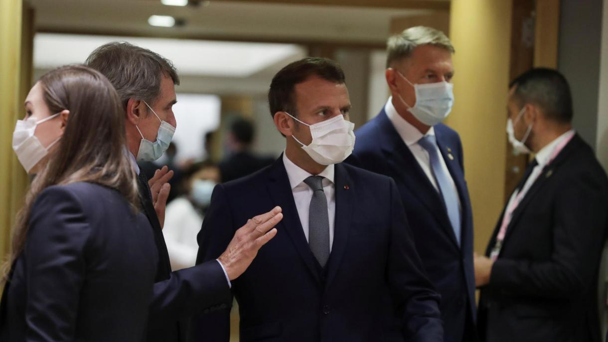 Macron foi protestado durante a Cúpula de Líderes em Bruxelas