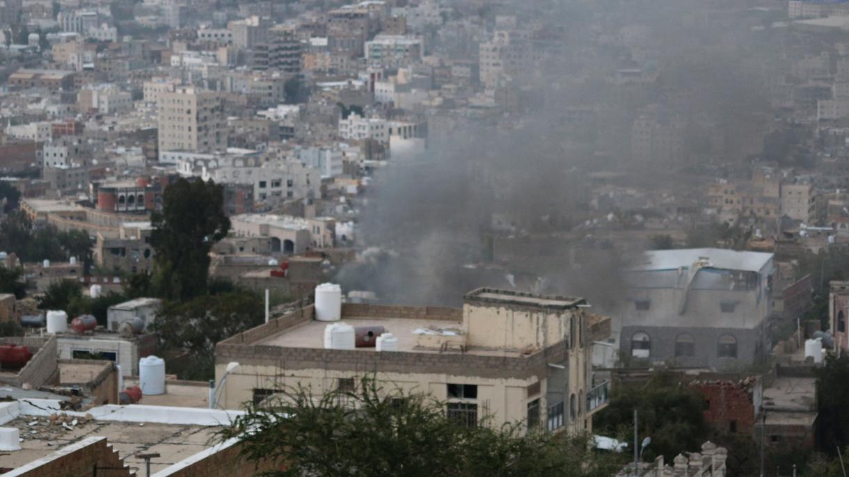 Ataques aéreos no Iêmen deixam pelo menos 12 civis mortos