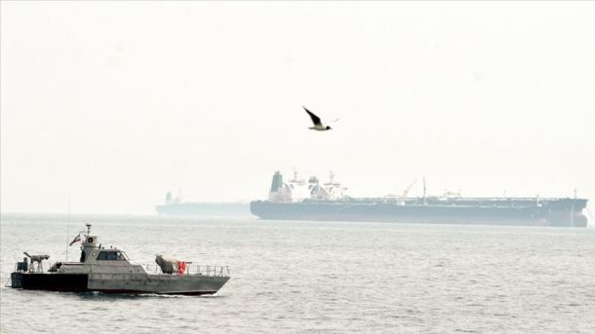 O Irã nega as acusações de interceptar um petroleiro britânico no Estreito de Ormuz