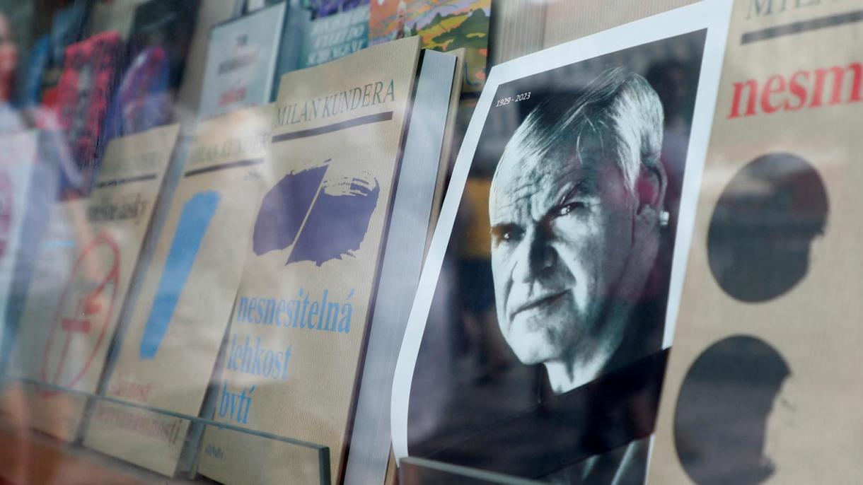 Morreu o escritor Milan Kundera famoso pelo romance "A Insustentável Leveza do Ser"