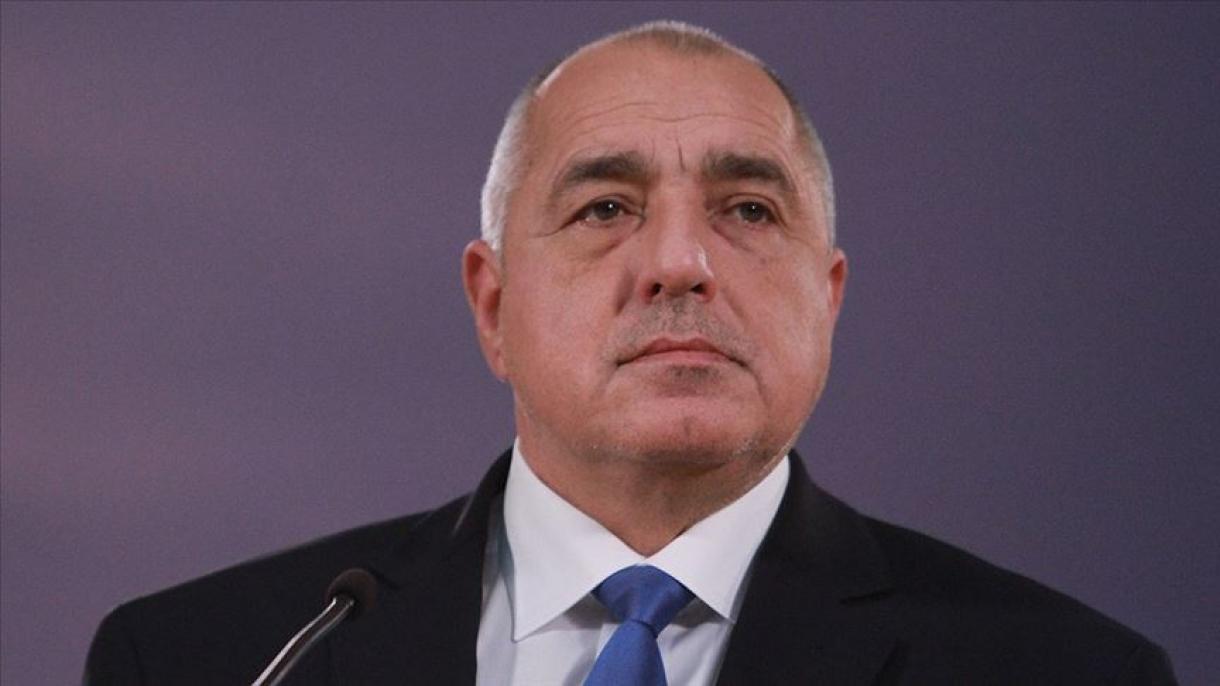 Бугарскиот премиер Бојко Борисов и покрај протестите го „преживеа“ гласањето доверба