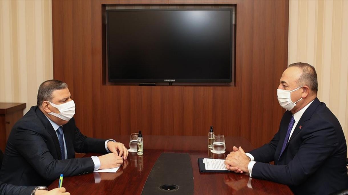 دیدار چاووش‌اوغلو با نخست وزیر سابق سوریه در دوحه