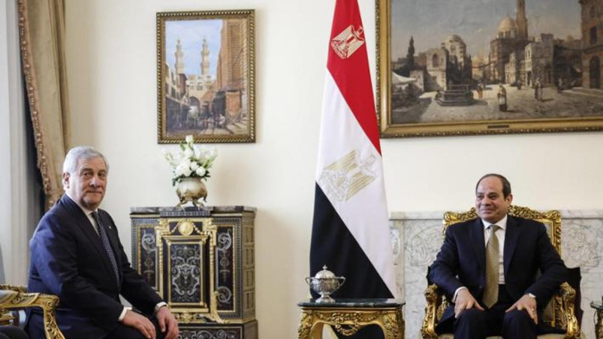 مصر جمهور باشلیغی ایتالیا تشقی ایشلر وزیرینی قبول قیلیب اوچره شدی
