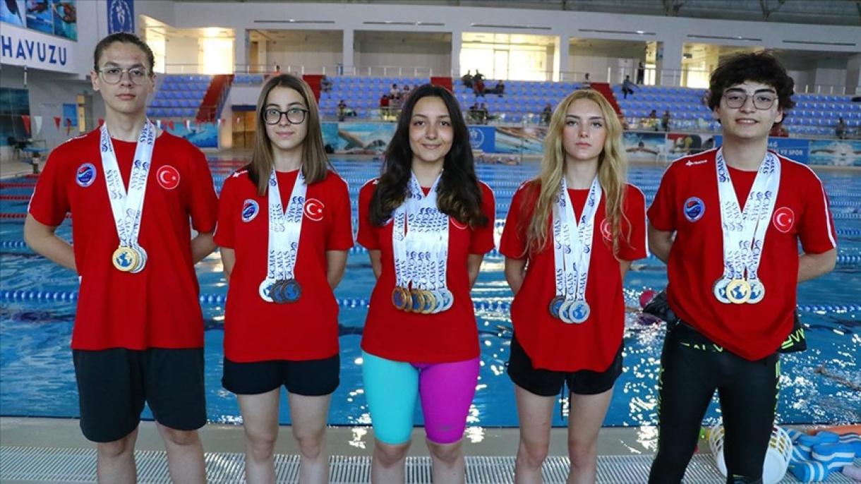 Törek yözüçeläre medal'lär belän qayttı
