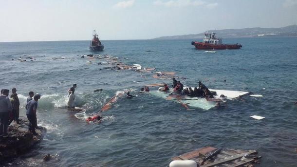500 menekült fulladhatott a Földközi-tengerbe