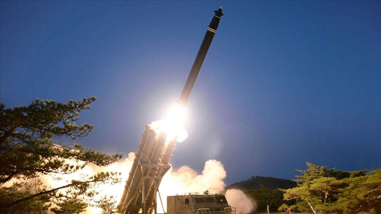 Shimoliy Koreya ikkita ballistik raketa uchirdi