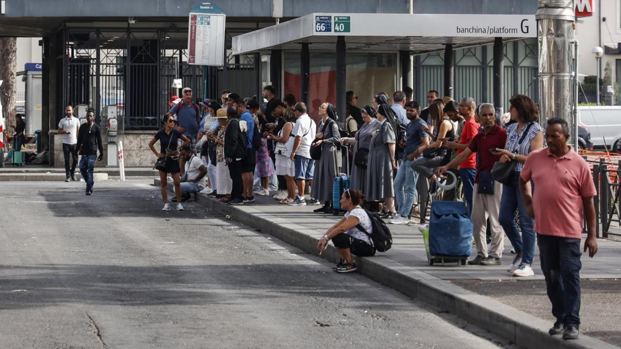 Cämäğat’ transportında êşläwçelär êş taşlağan
