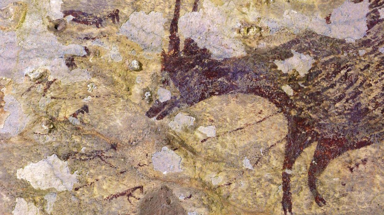 Encuentran la pintura rupestre más antigua del mundo