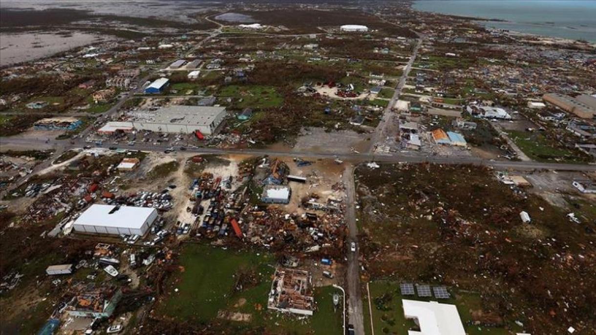 巴哈马遭强烈飓风侵袭2500人失踪