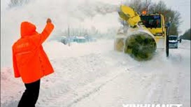 新疆阿勒泰5月大雪封山