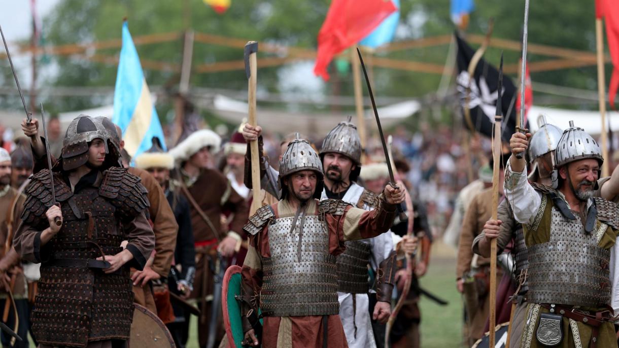 turk kokenli milletler macaristan’da bulustu.jpg