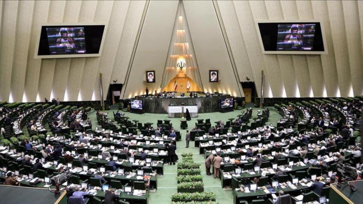 نماینده تهران تهدید به استعفای همه نمایندگان مجلس در ایران کرد