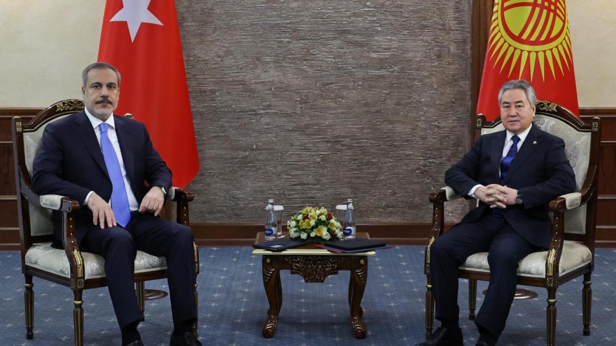 دیدار و گفت‌وگوی وزیران خارجه ترکیه و قرقیزستان