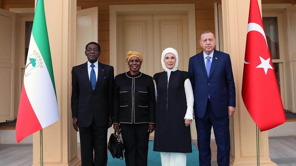 Presidente Erdogan recebe em Istambul seu colega da Guiné Equatorial Mbasogo