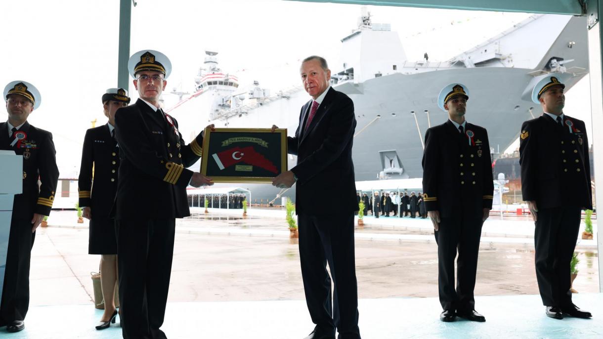 Szolgálatba áll a török hadiflotta legnagyobb hajója