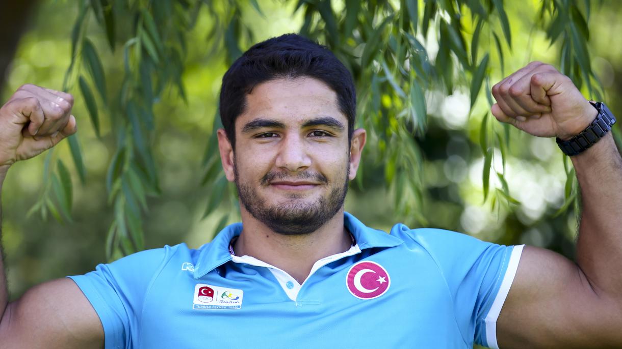 Güləş üzrə Dünya Çempionatına Fransanın paytaxtı Parisdə start verilir