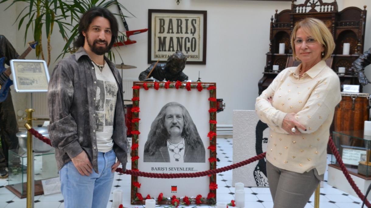 Museo de Barış Manço cada se visitó en el 19 aniversario de su fallecimiento