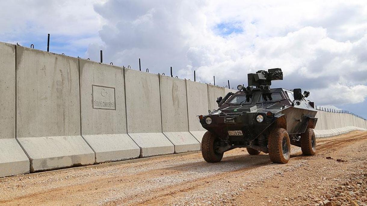 فعالیتهای امنیتی نیروهای مسلح ترکیه، در مرز سوریه ادامه دارد