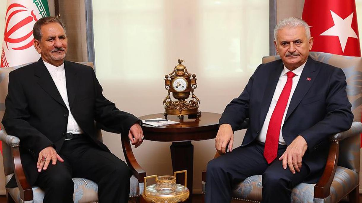 Kryeministri Yildirim ofroi ndihmën e Turqisë Iranit në fashimin e plagëve nga tërmeti