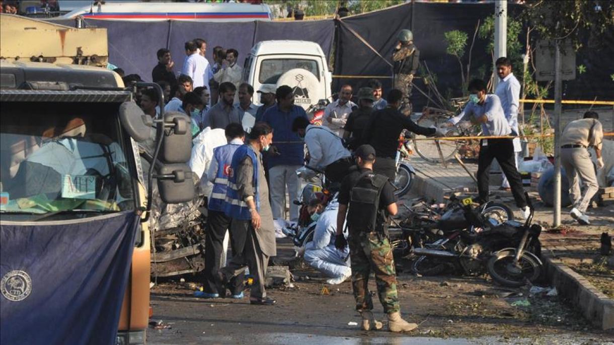 Pakistanda terrorçu- kamikadze özünü partladıb, 12 nəfər ölüb
