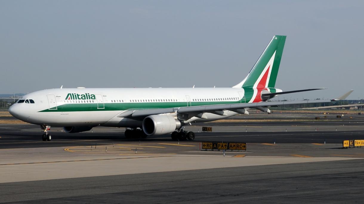 Alitalia smentisce voci stampa su cambio vertice compagnia