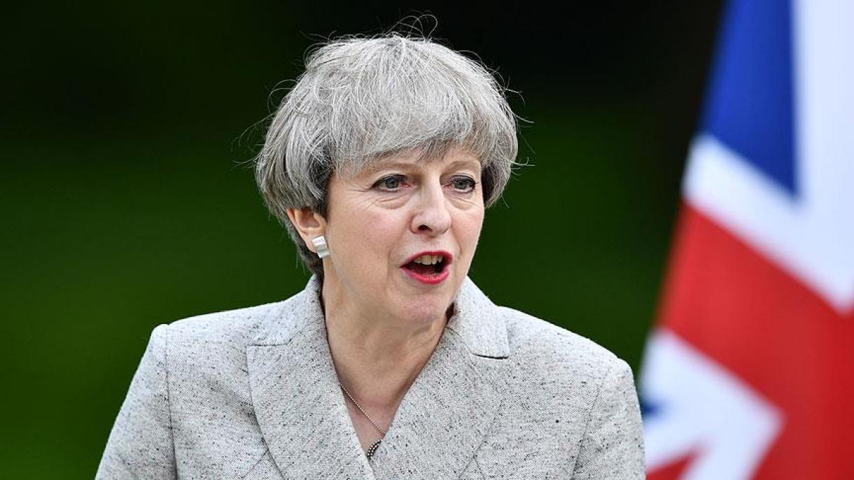Theresa May: “Éste fue un ataque contra los musulmanes a inmediaciones de su santuario”