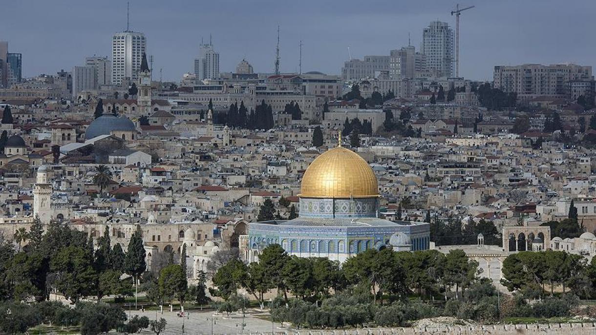 Israël interdit au gouverneur de Jérusalem d'entrer en Cisjordanie