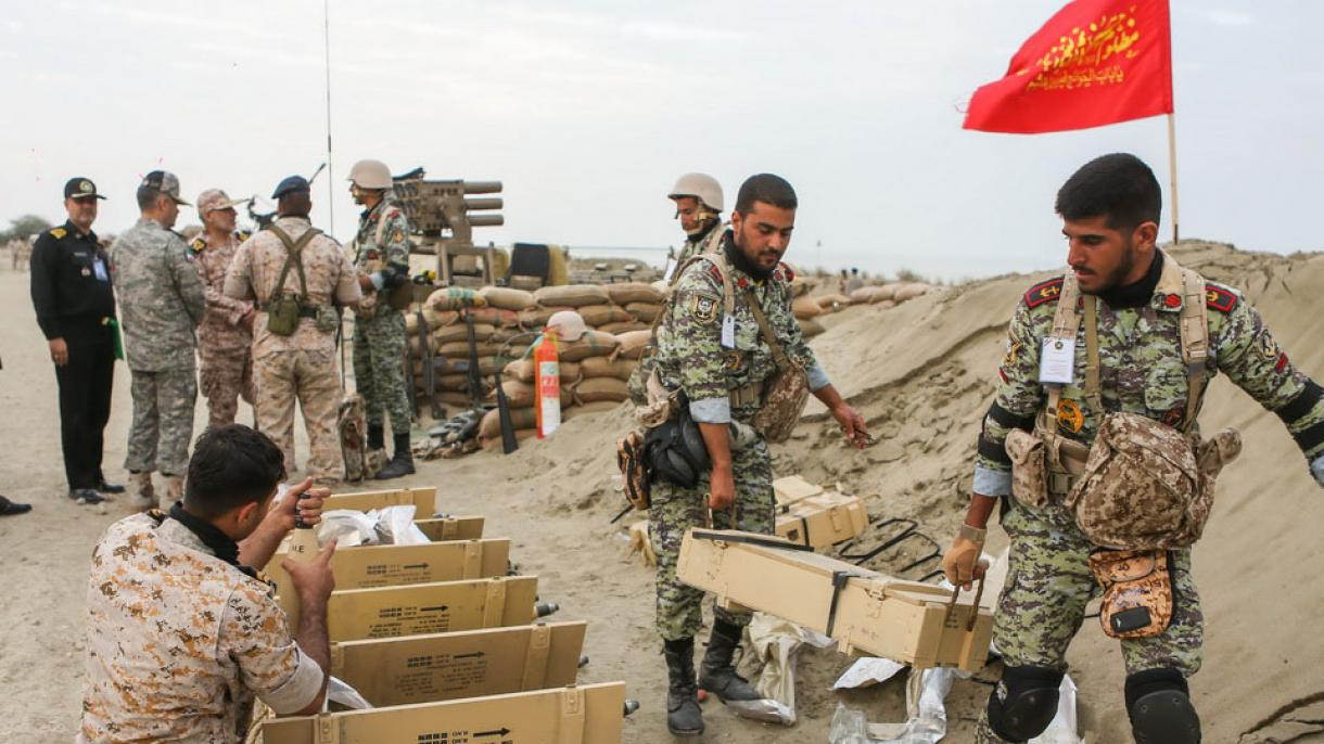 iran hurmuz bogazi tatbikat1.jpg