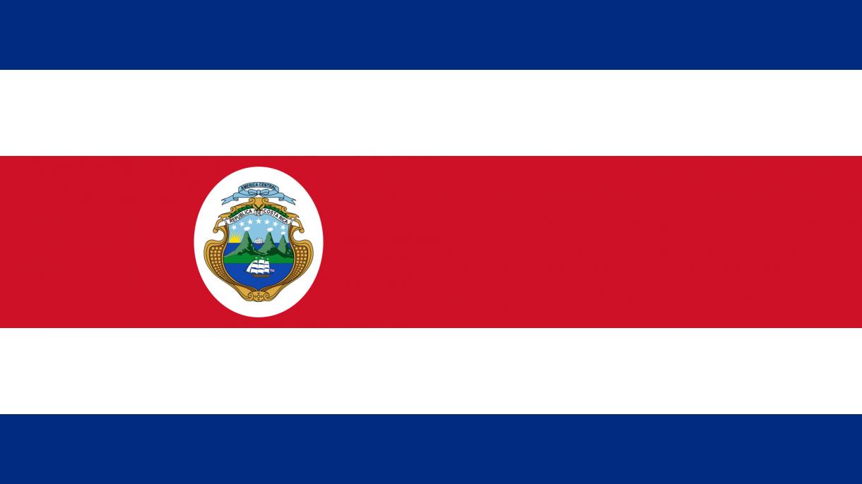 哥斯达黎加大巴车翻下山坡全国哀悼3天