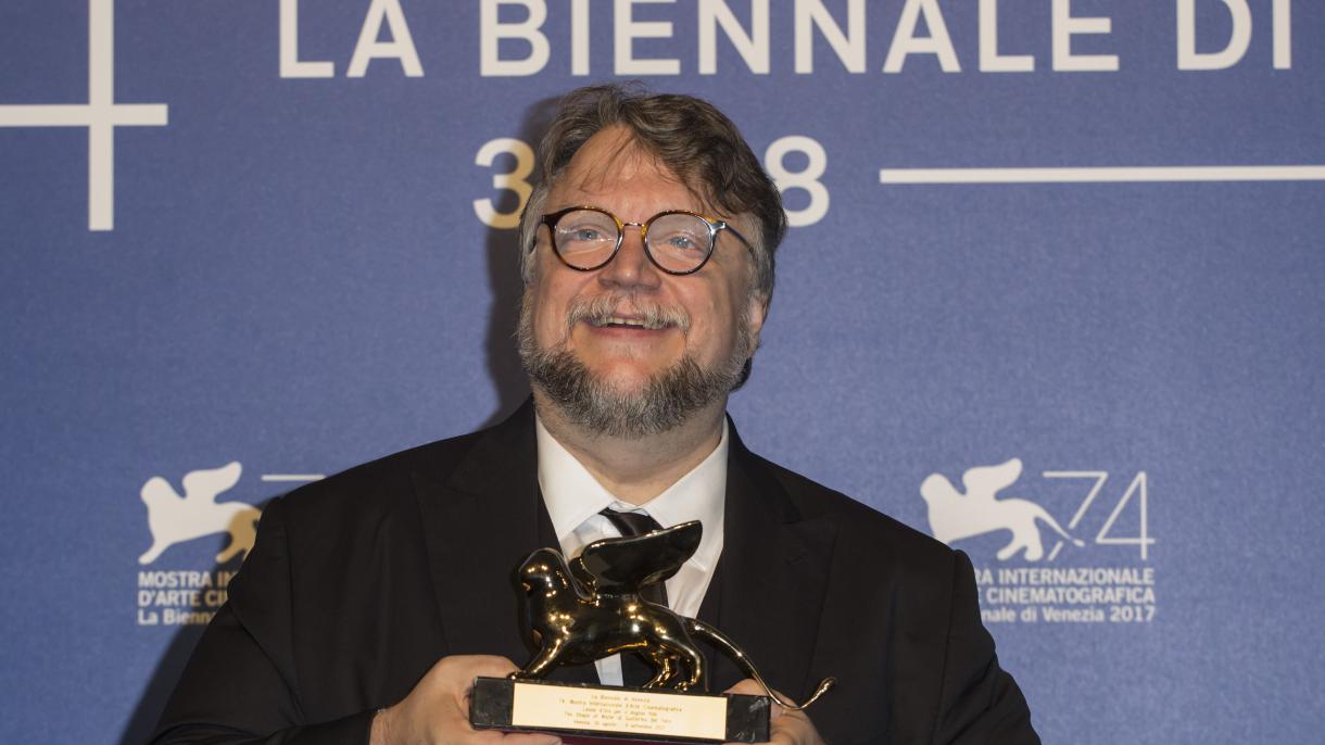 Guillermo Del Toro, ganador por Mejor Película en el Festival de Venecia
